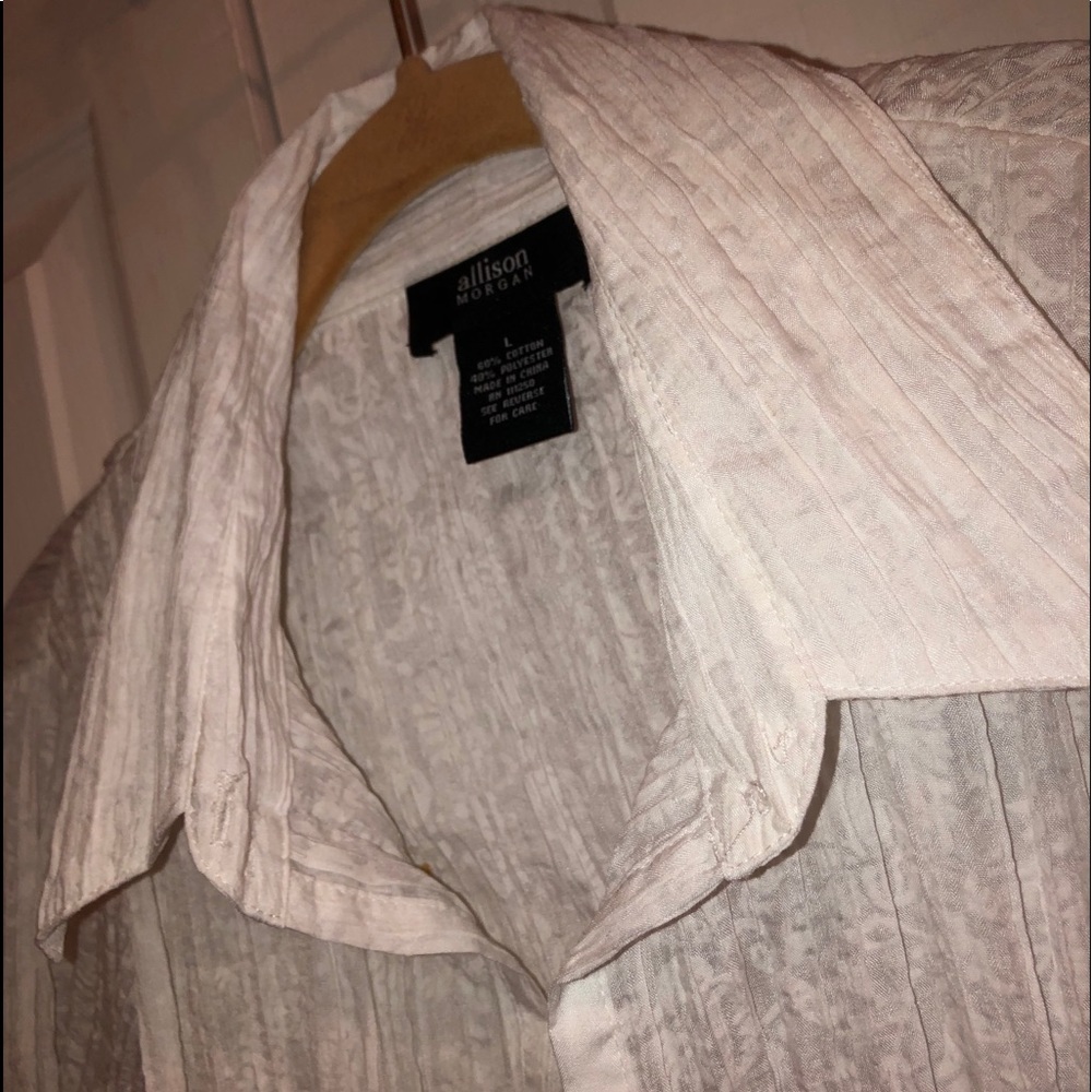 Allison Morgan white button down - Picture 4 of 4